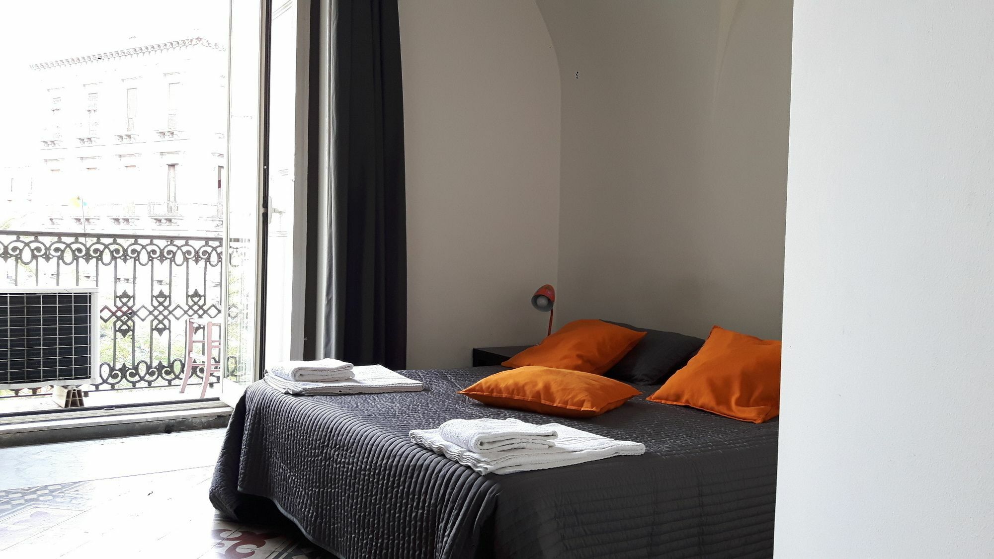 Da Gianni E Lucia Rooms With Bathroom In The City Center Katania Zewnętrze zdjęcie