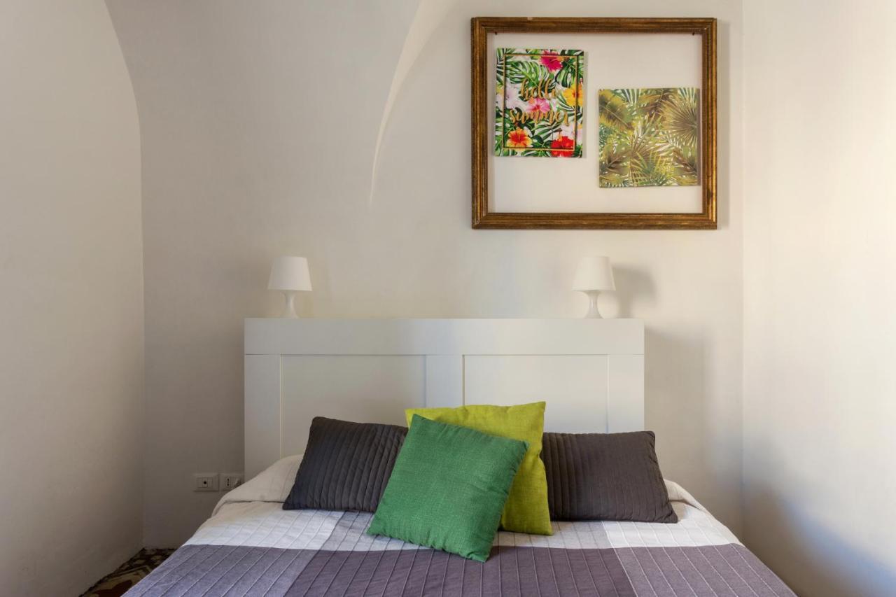 Da Gianni E Lucia Rooms With Bathroom In The City Center Katania Zewnętrze zdjęcie
