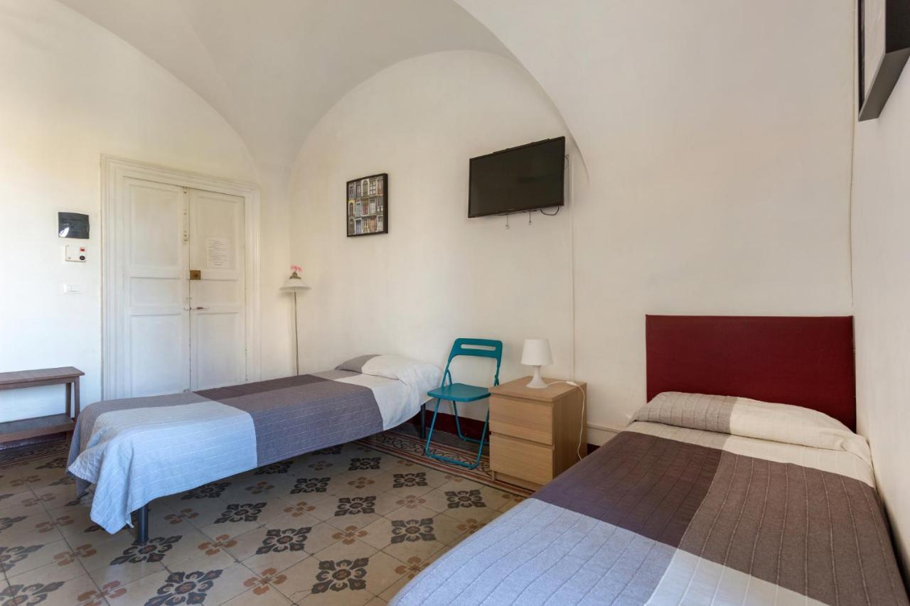 Da Gianni E Lucia Rooms With Bathroom In The City Center Katania Zewnętrze zdjęcie