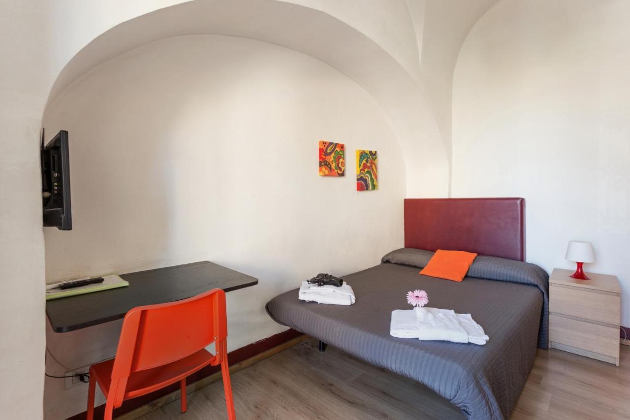 Da Gianni E Lucia Rooms With Bathroom In The City Center Katania Zewnętrze zdjęcie